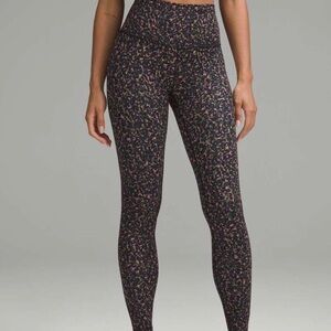 NWOT Lululemon Wunder Train leggings